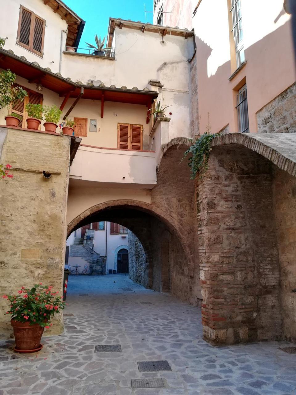 Appartamento Terni Centro Exterior foto
